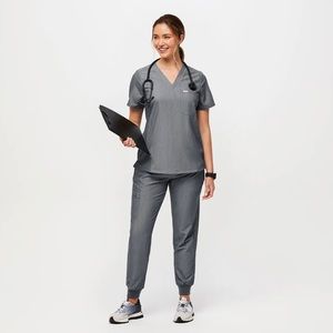 Figs Scrub Set Catarina Top & Zamora Jogger Pant